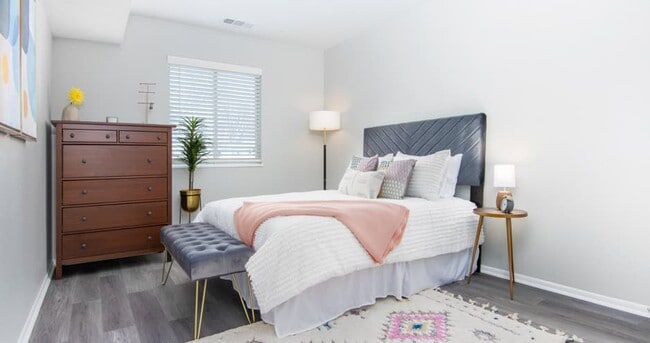 Photo - Riverbend Apartments