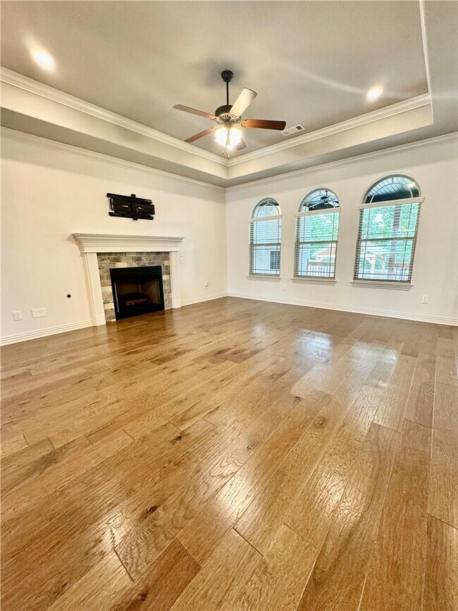 Photo - 1300 Hickory St