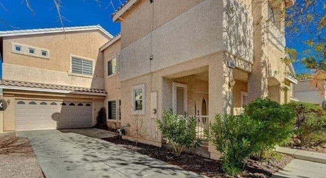 Photo - DO NOT MISS THIS CHARMING HOME! GORGEOUS 3 BEDROOM, 2 1/2 BATH!!