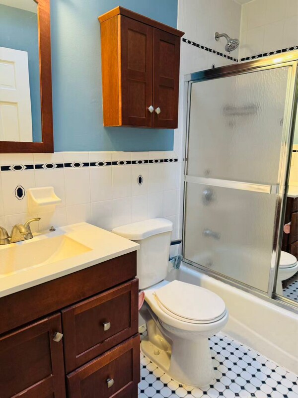 Photo - 121-25 6th Ave