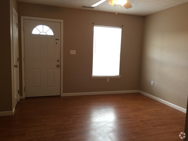 Building Photo - 216 2nd Ave Unit 218 Rental