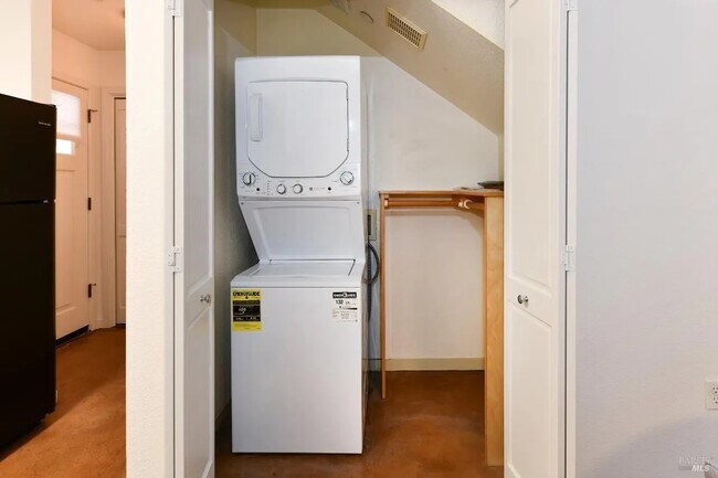Photo - 130A Valley Oak Dr