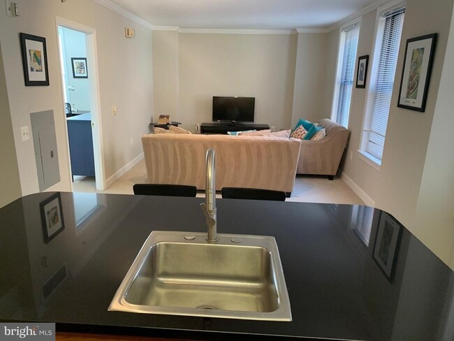 Photo - 631 D Street NW Unidad 534