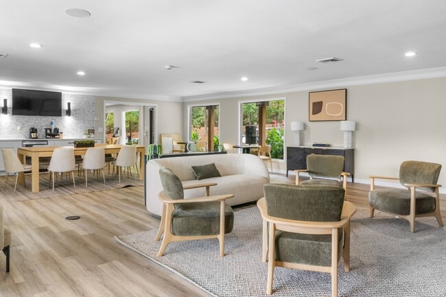 Photo - Riverchase Landing