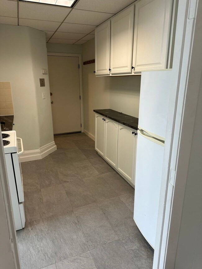 Photo - Nicely updated, pet friendly 1 bed near Porter Square in Cambridge!