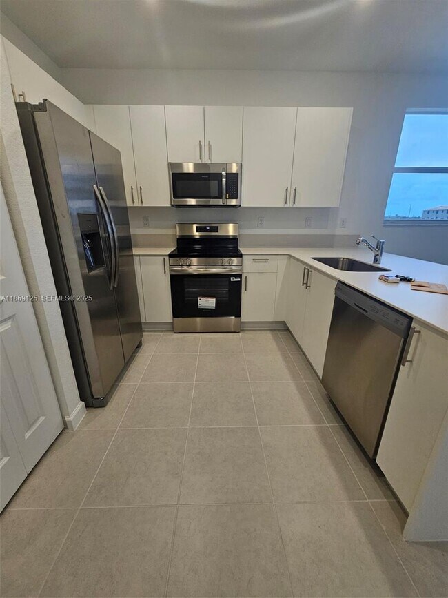 Photo - 2785 SE 25th Ave