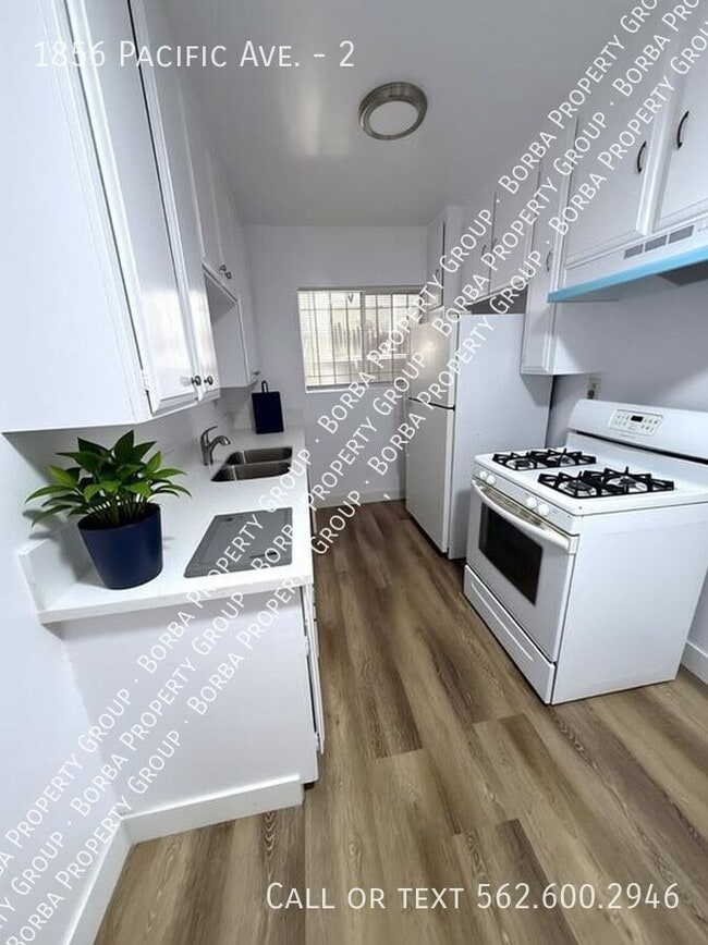 Photo - 1856 Pacific Ave Unidad 2