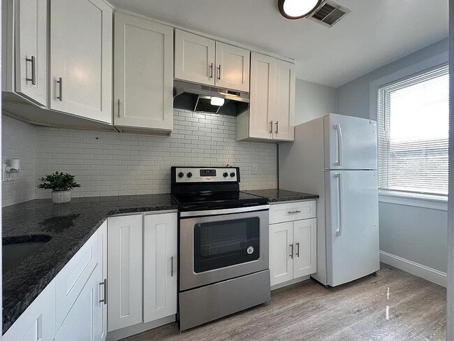 Building Photo - 6424 Marsden St Rental