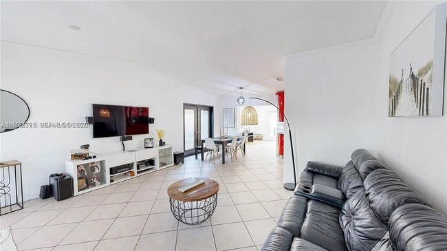 Photo - 13821 SW 14th St