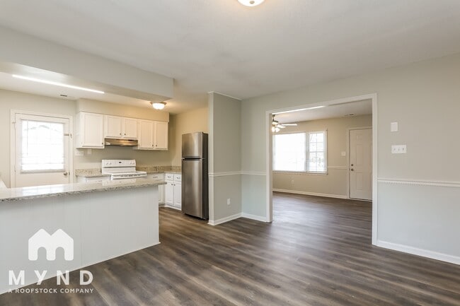 Photo - 201 Indian Trail