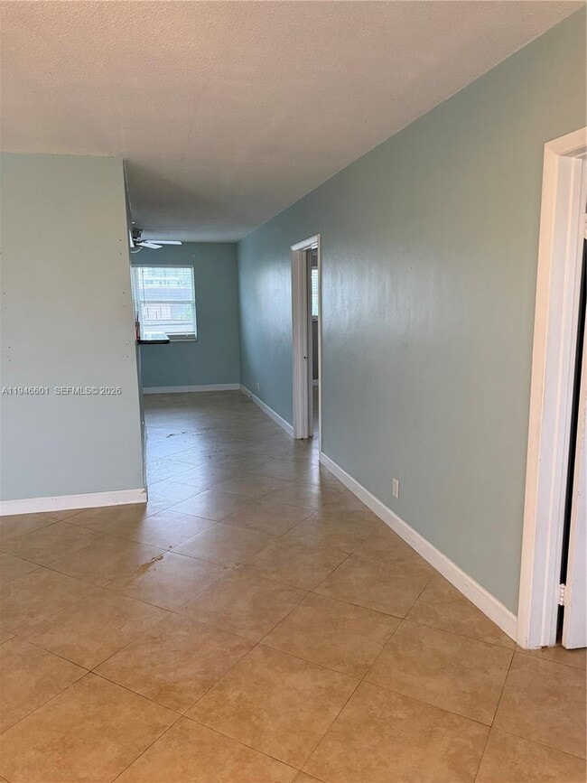 Photo - 3212 NE 10th St Unit 6