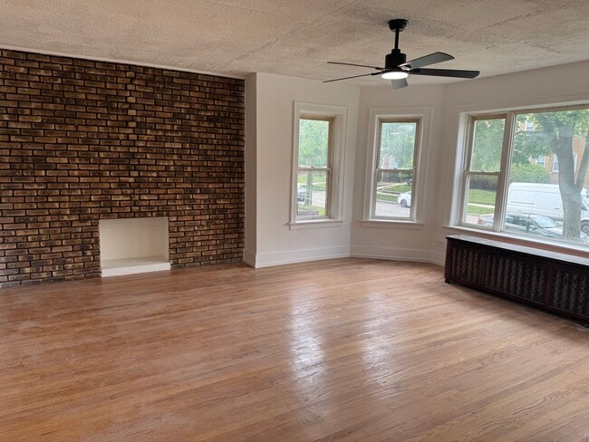 Photo - 7301 S Constance Ave