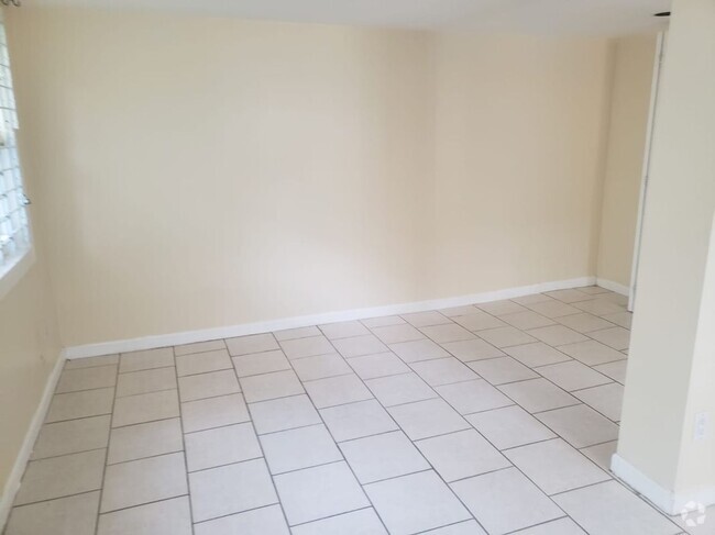 Building Photo - 3003 26th St NE Rental