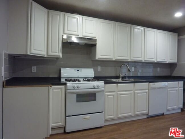 Photo - 1330 Crenshaw Blvd