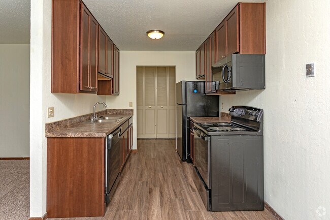1BR, 1BA - 725SF