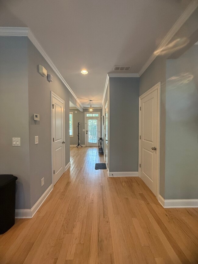 Photo - 1429 DuPont Commons Cir NW