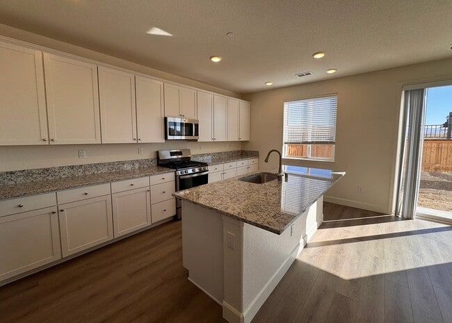 6792 Pilot Peak Ct