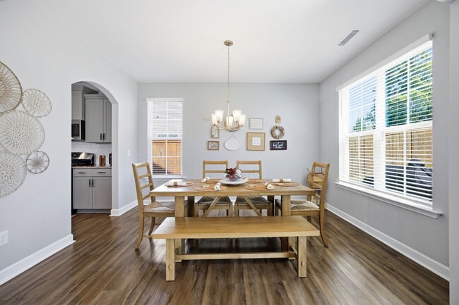Photo - 450 Hawksbill Dr