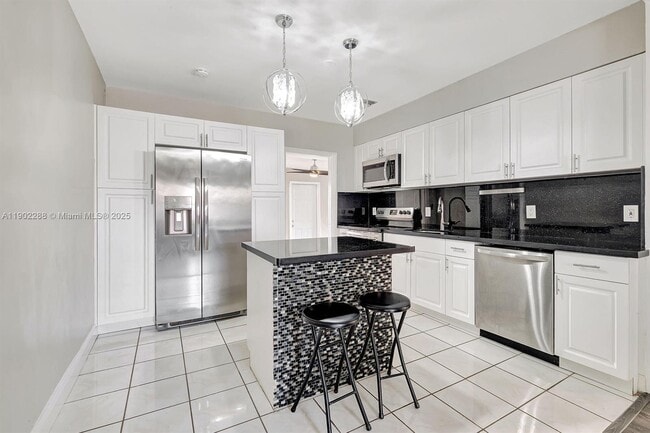 Photo - 5329 NW 8th Ave