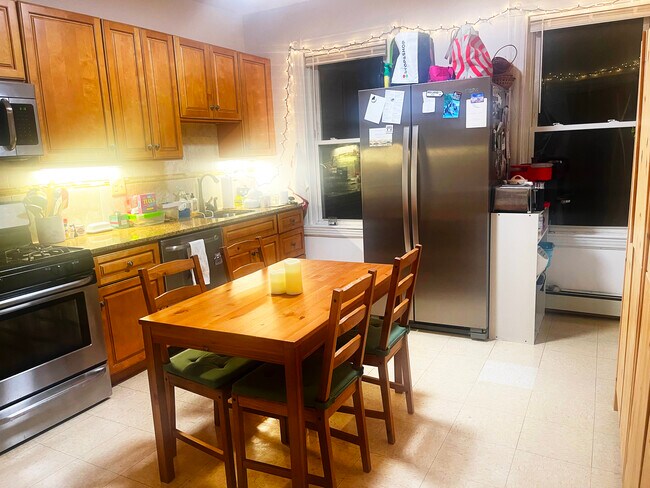 Photo - 9 Hillside St Unit 2