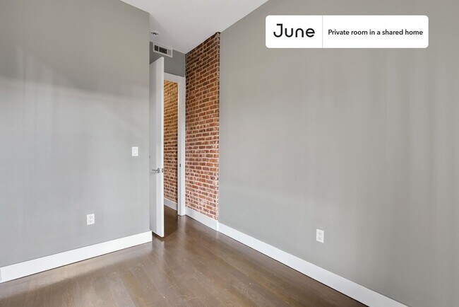 Photo - Room in Shared 4 bed/2 bath home Unit D