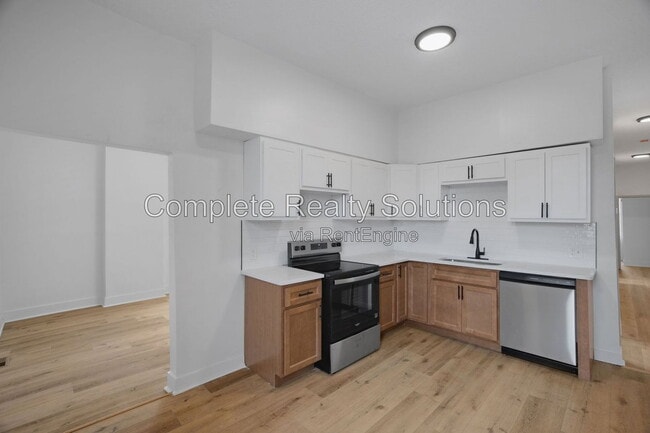 Building Photo - 2928 Texas Ave Unit 1f