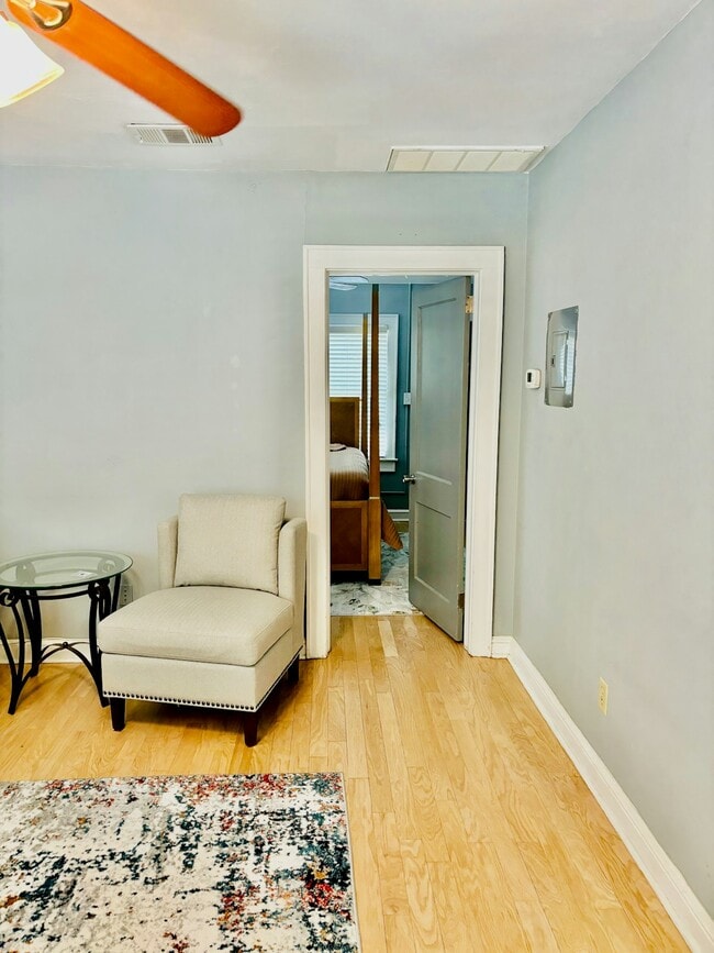 Photo - 538 E Park Ave