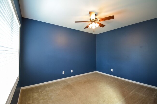 Photo - 124 Long Pond Dr