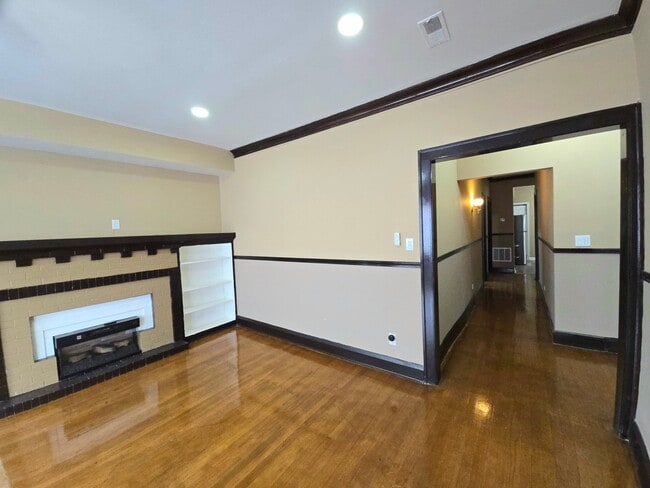 Photo - 7747 S Cornell Ave Unit 2