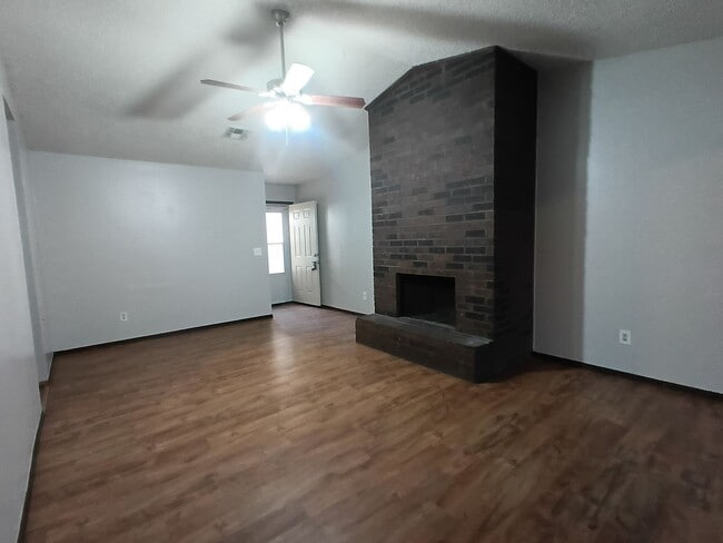 Photo - 3 bed, 2 bath - Carl Albert Schools!