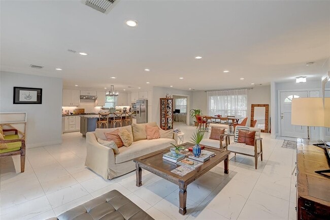 Photo - 5439 Imogene St