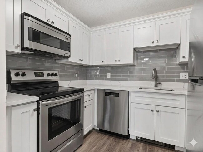 Photo - 10 Rutledge St Unit 3G
