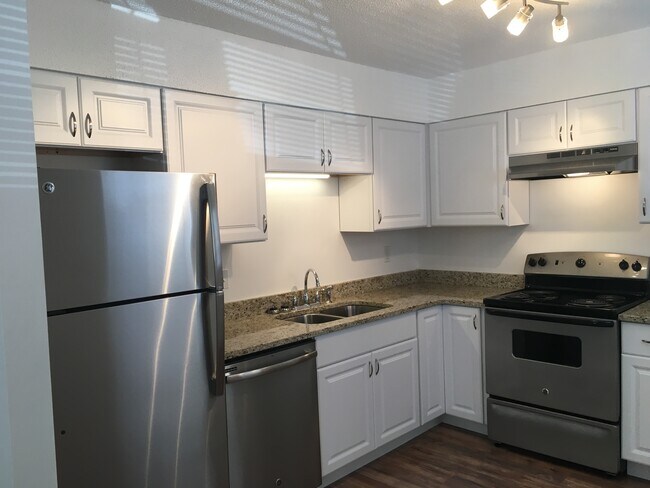 Photo - 1415 29th St Unit D