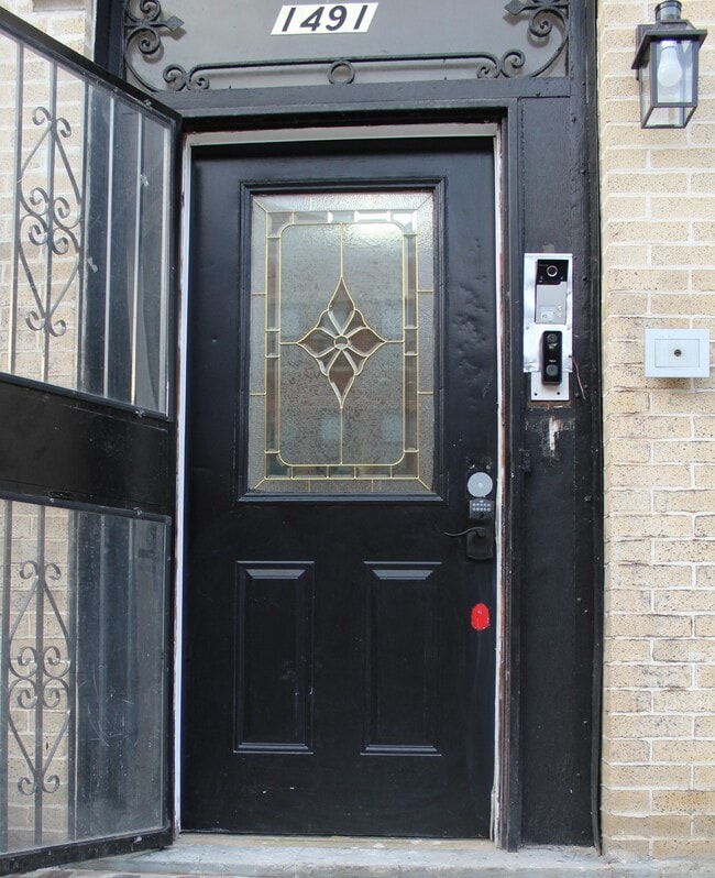 1491 Sterling Pl