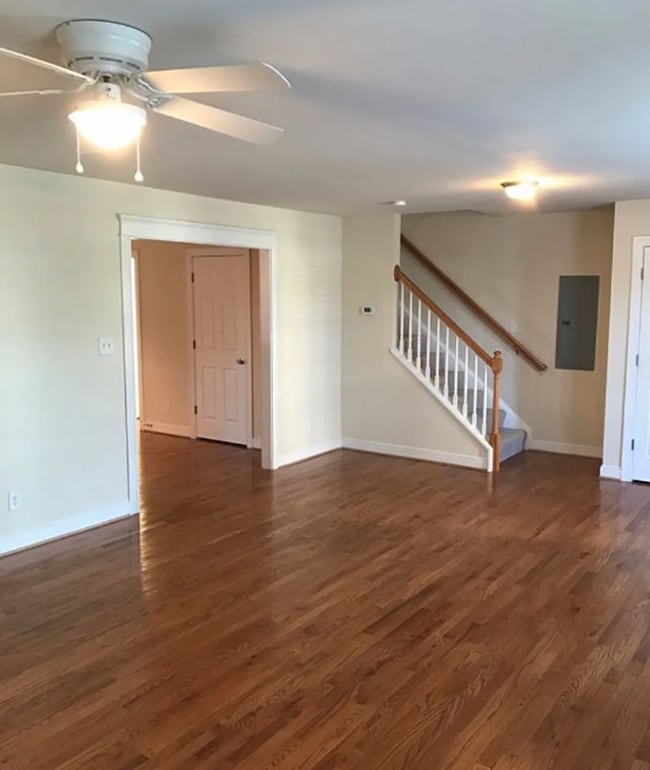 Photo - Gorgeous Single Family Home 4 Bedrooms, 2.5 Baths. Near VCU Just Off Cary Street.