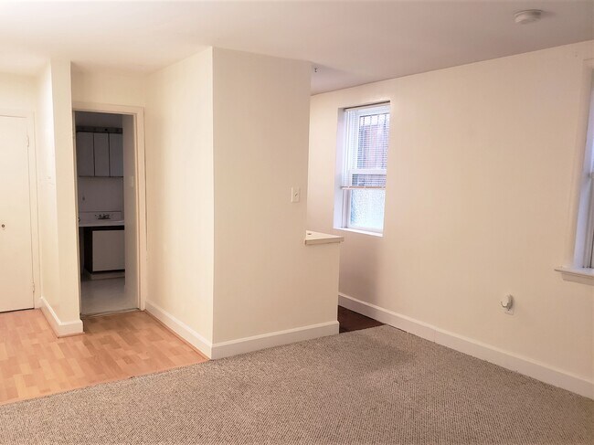 Photo - 333 2nd St NE
