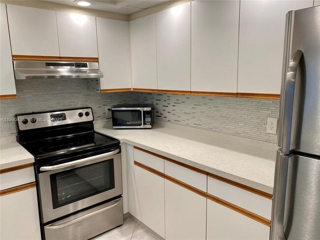 Photo - 12850 SW 4th Ct Unit 413I