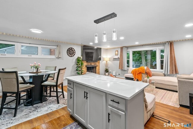 Photo - 128 Forest Dr