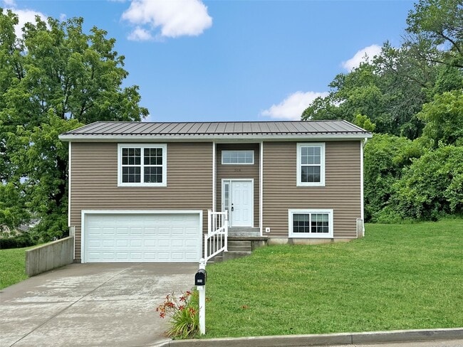 Photo - 304 Vine St