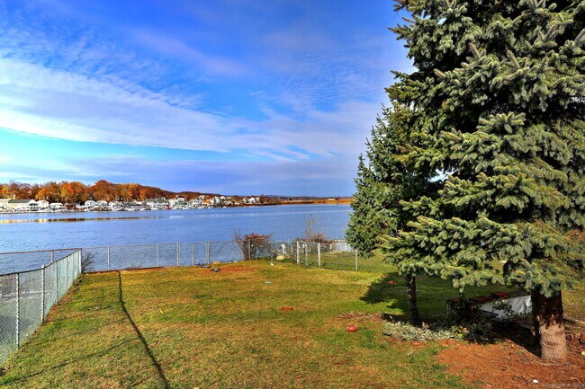 Photo - 800 Quinnipiac Ave