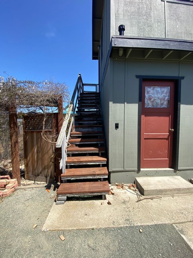 Photo - 338 Henrietta Ave Unit Studio