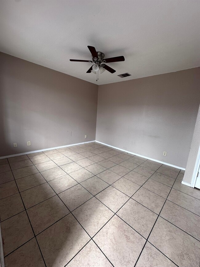 606 Gale St Unit 12