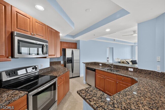 2743 First St Unit 2503