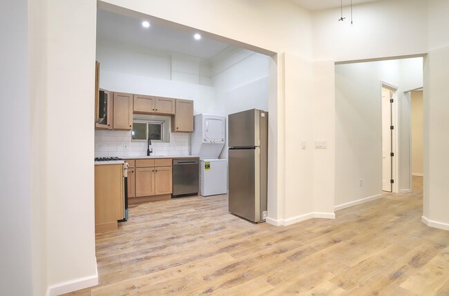 Photo - 206 48th St Condo Unit 1