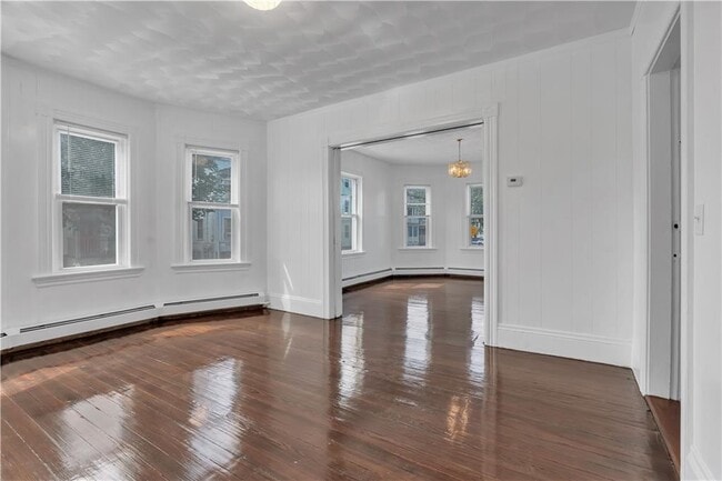 Photo - 48 Kenwood St Unit 1