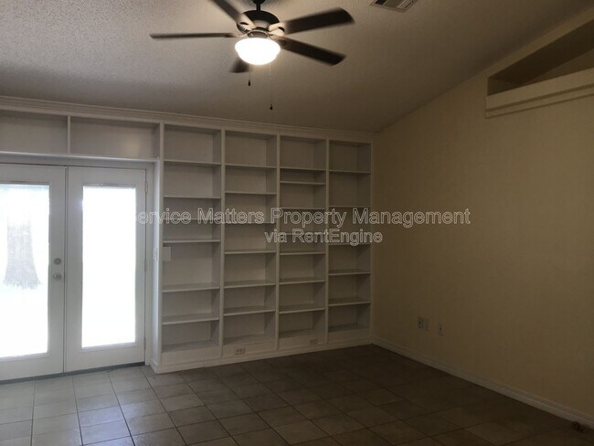 Photo - 5348 Medicine Bow St