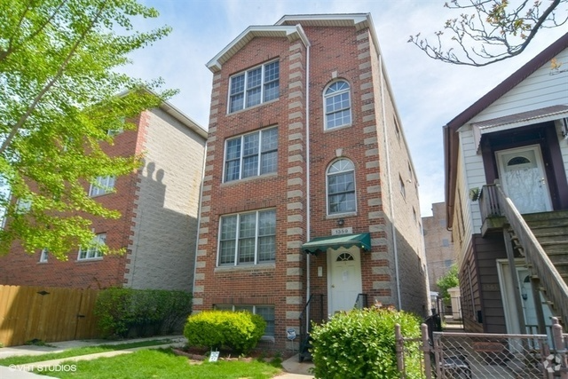 Building Photo - 1359 W Hubbard St Unit 2 Rental