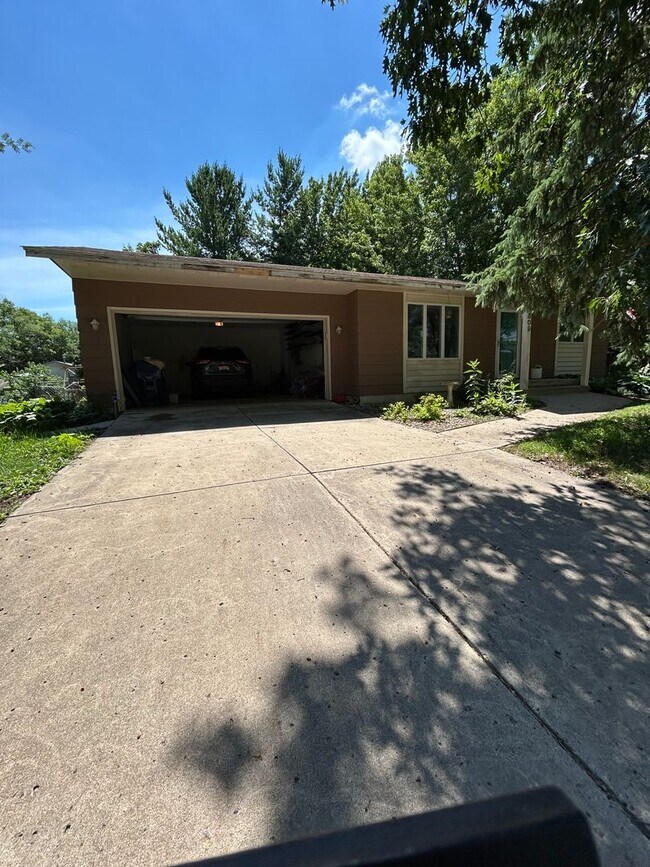 509 Nelson Ct