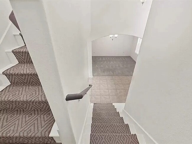 Photo - 20127 Broad Run Ln