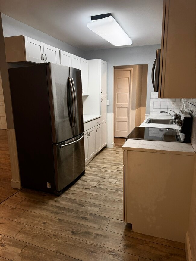 Photo - 23 Bullocks Point Ave Unit 4A